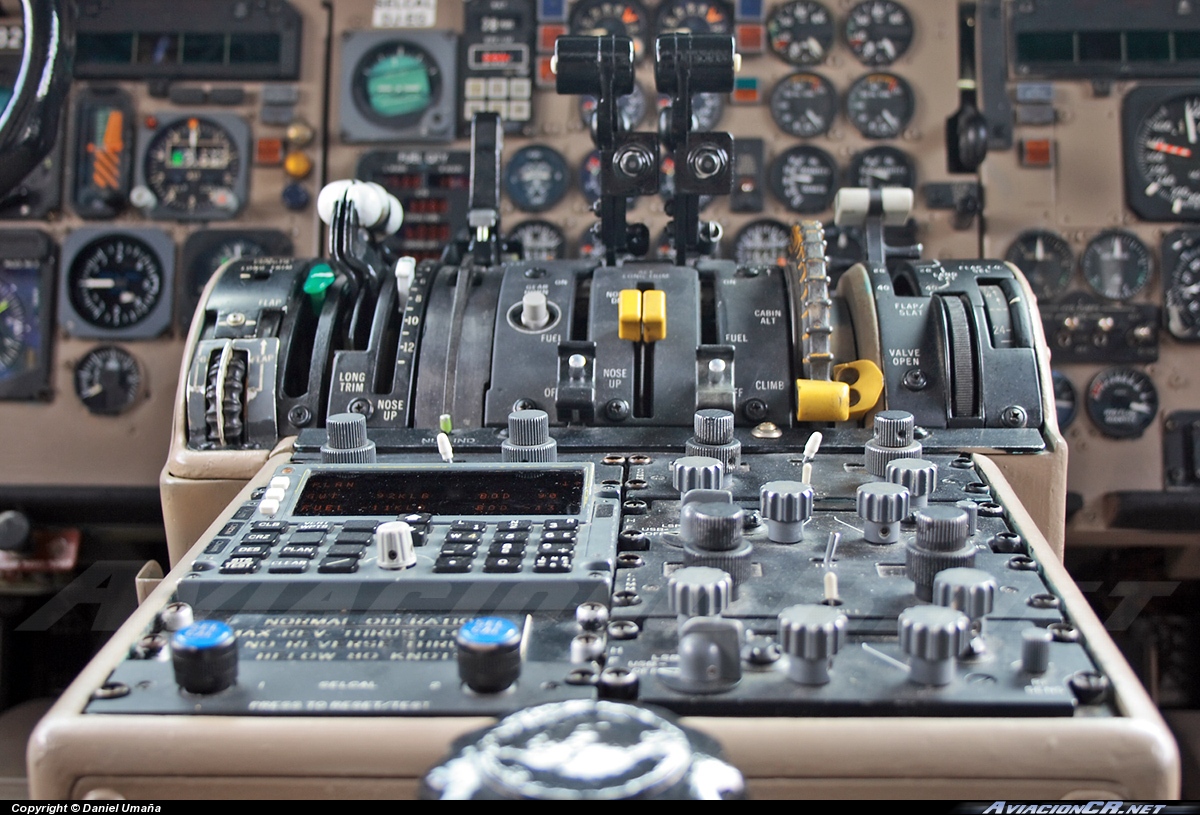 TI-BBH - McDonnell Douglas MD-82 - Costa Rica Skies