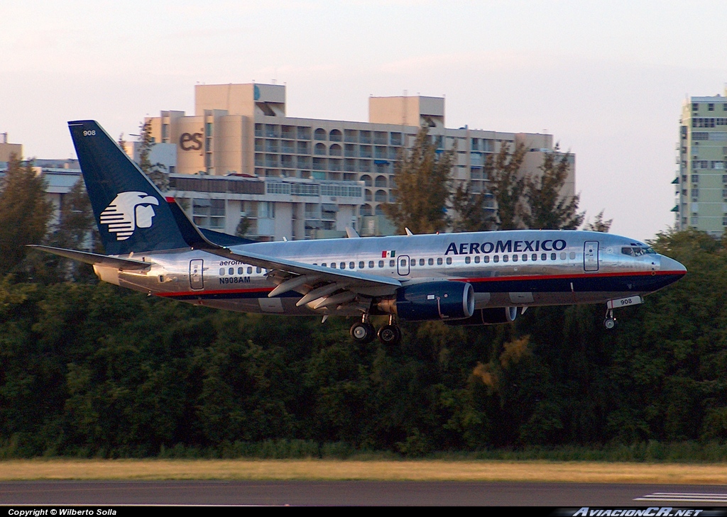 N908AM - Boeing 737-752 - Aeromexico