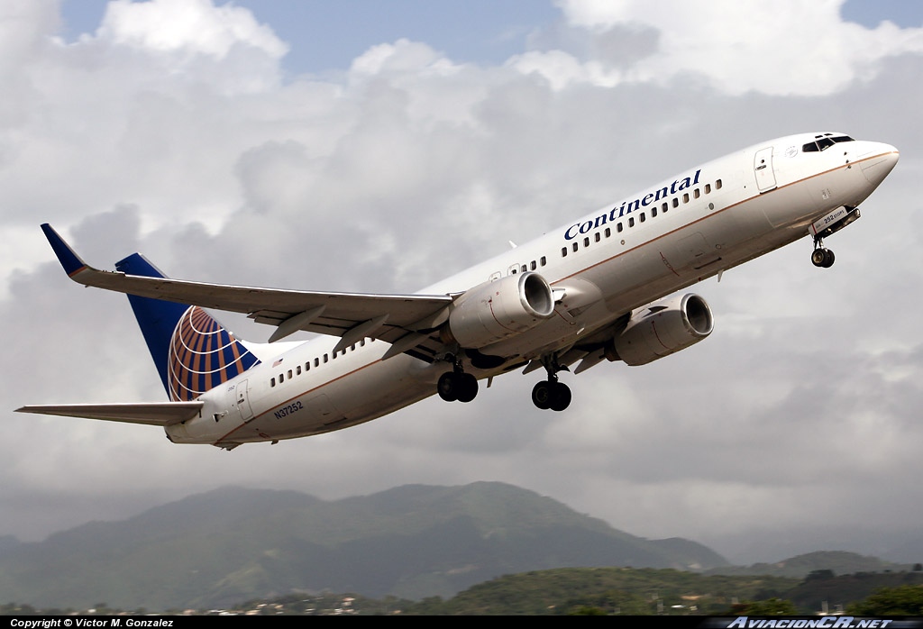 N37252 - Boeing 737-824 - Continental Airlines