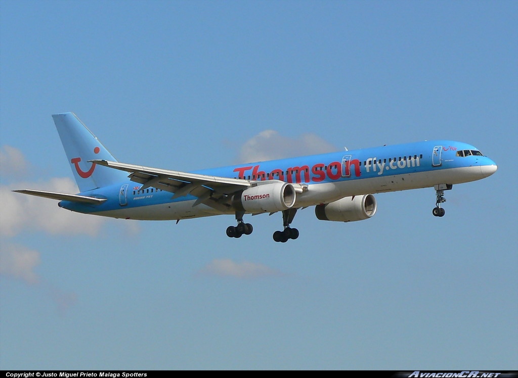 G-BYAP - Boeing 757-204 - Thomsonfly