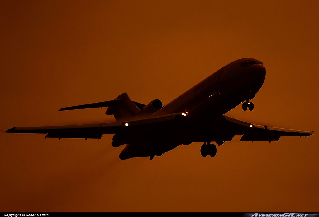 HP-1610DAE - Boeing 727-264(Adv)(F) - DHL Aero Expreso