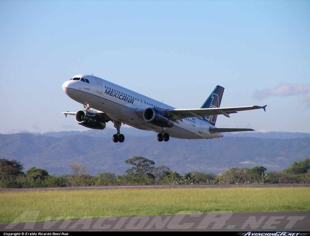 F-OHMK - Airbus A320-231 - Mexicana