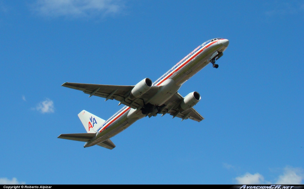 N632AA - Boeing 757-223 - American Airlines