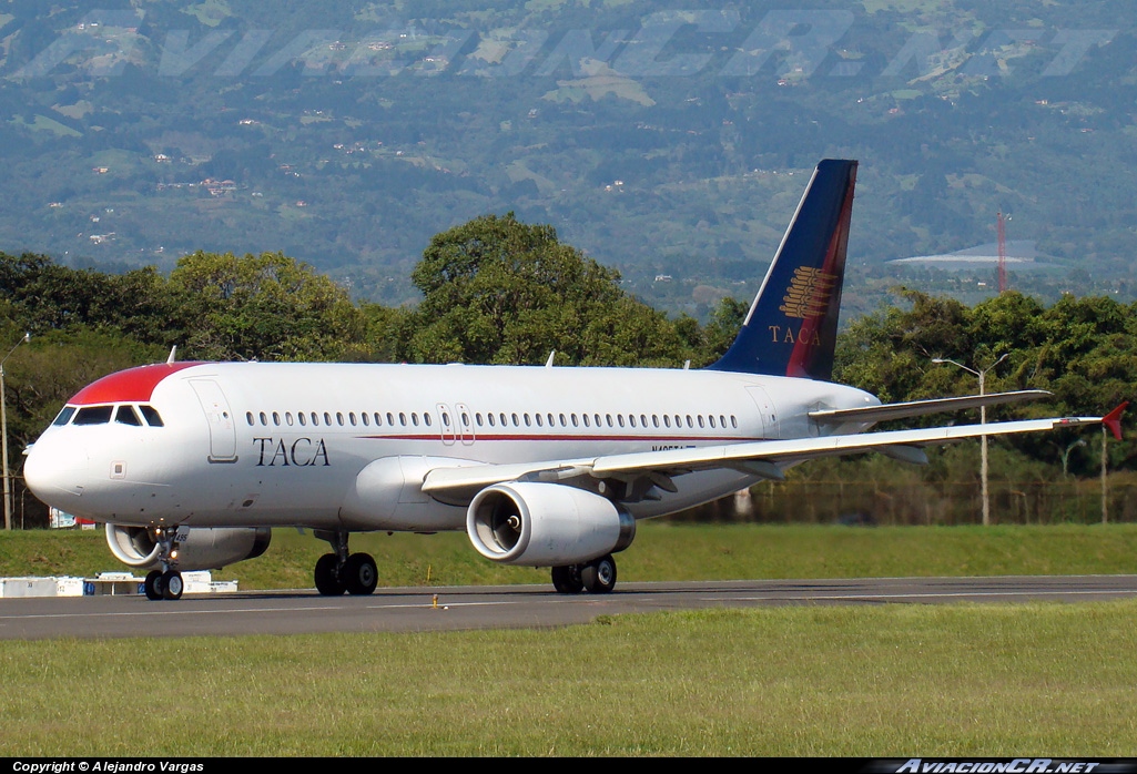 N464TA - Airbus A320-233 - TACA