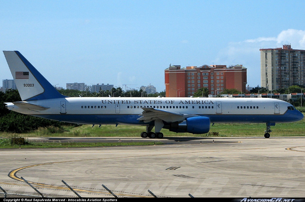 99-0003 - Boeing C-32A - USAF - Fuerza Aerea de EE.UU