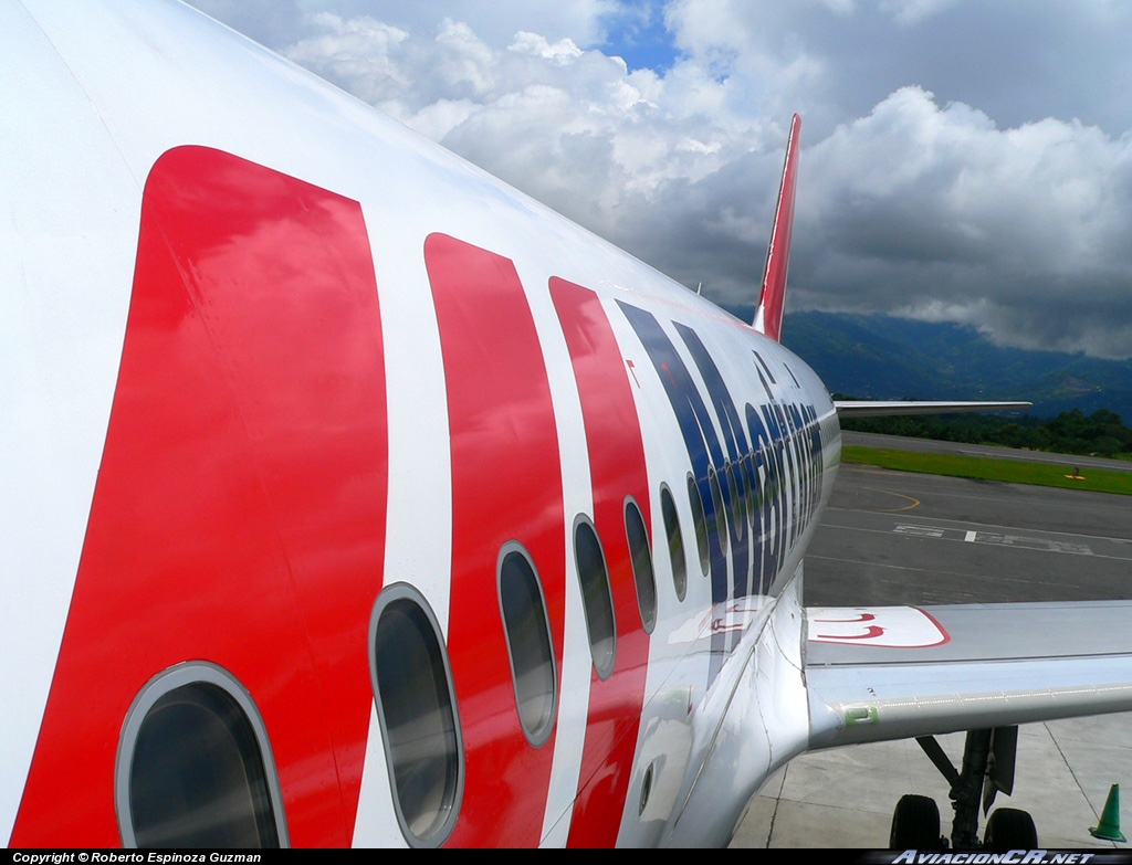 EI-TAF - Airbus A320-233 - Martinair