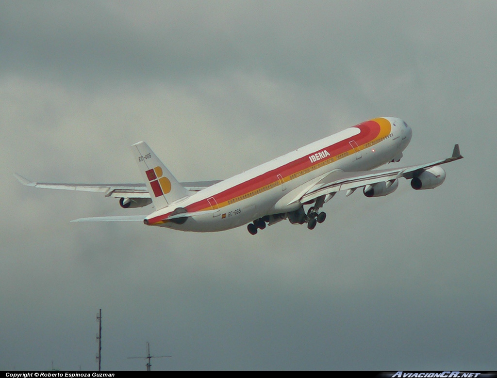 EC-GGS - Airbus A340-313 - Iberia
