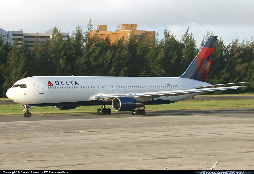 N125DL - Boeing 767-332 - Delta Airlines