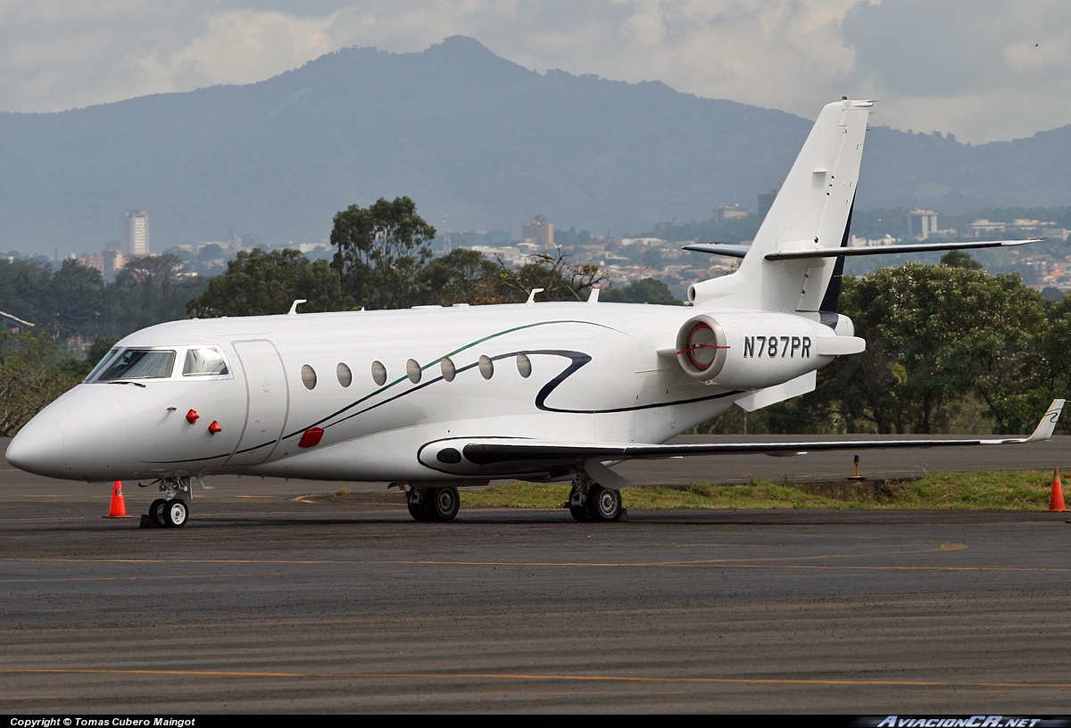 N787PR - Gulfstream G200 - Privado