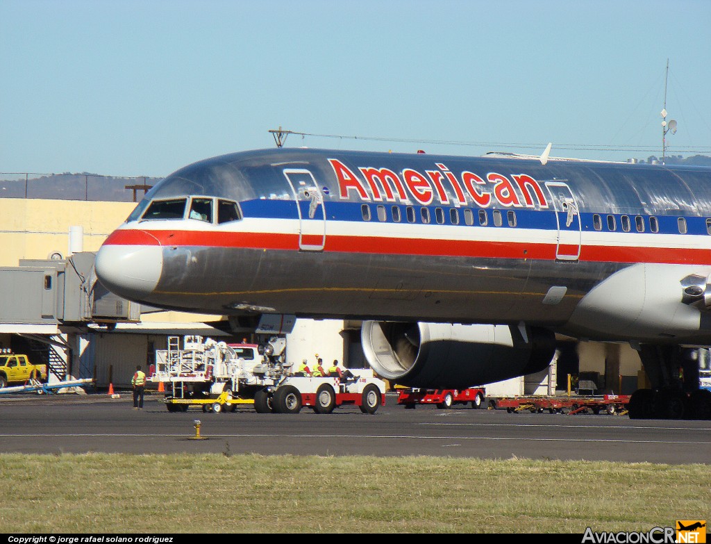 N690AA - Boeing 757-223 - American Airlines