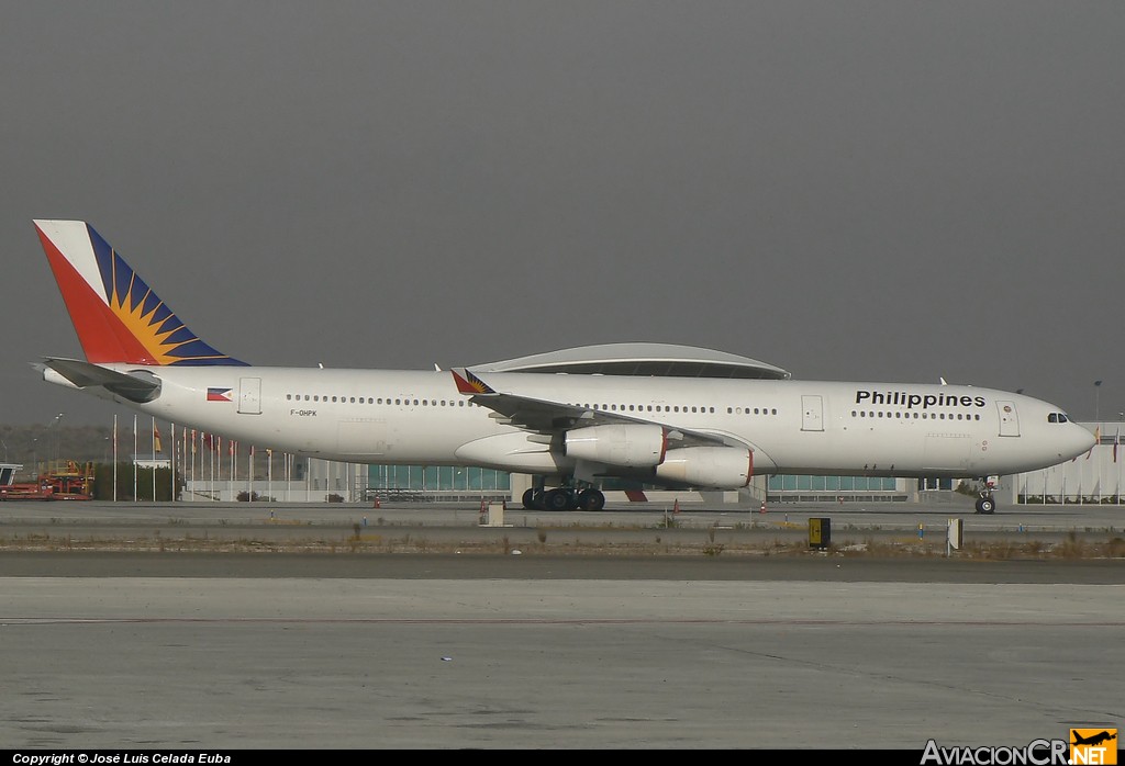 F-OHPK - Airbus A340-313X - Phillipines Airlines