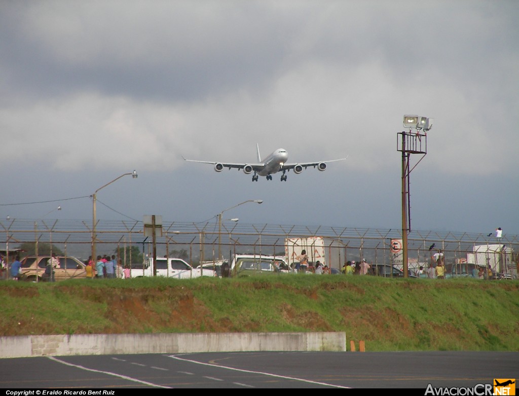 EC-JCY - Airbus A340-642 - Iberia