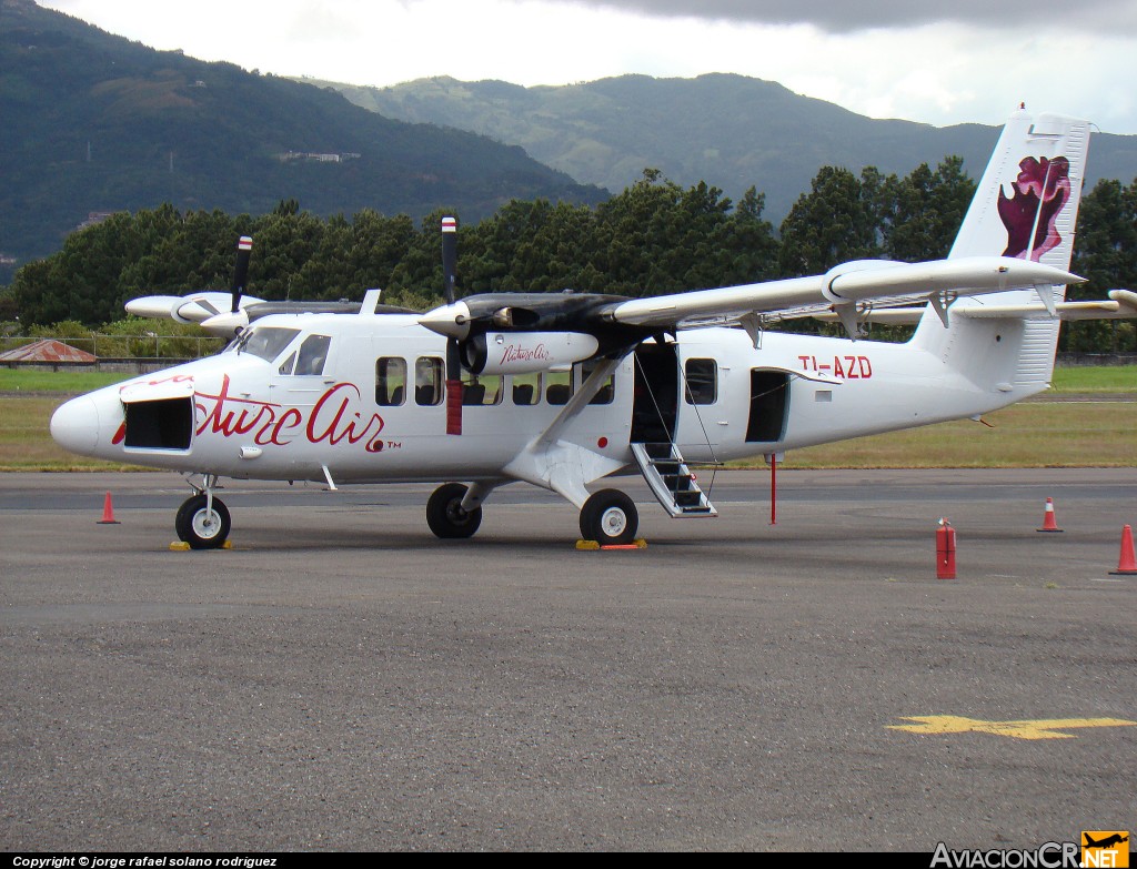 TI-AZD - De Havilland Canada DHC-6-300 Twin Otter - Nature Air