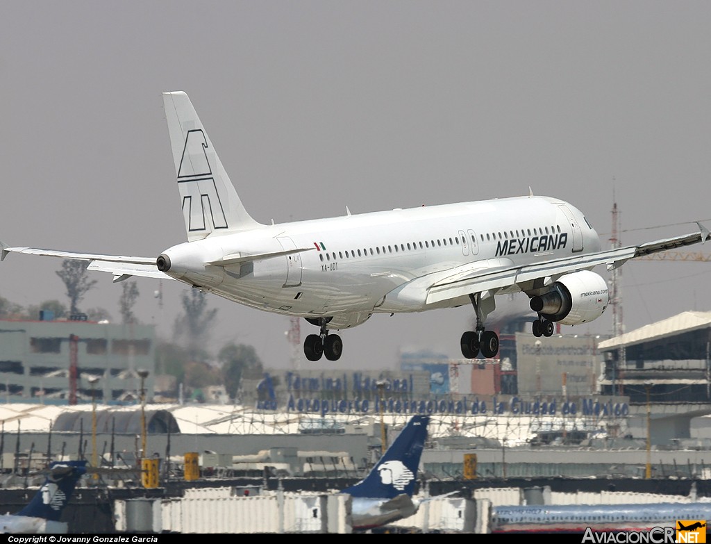 XA-UDT - Airbus A320-214 - Mexicana