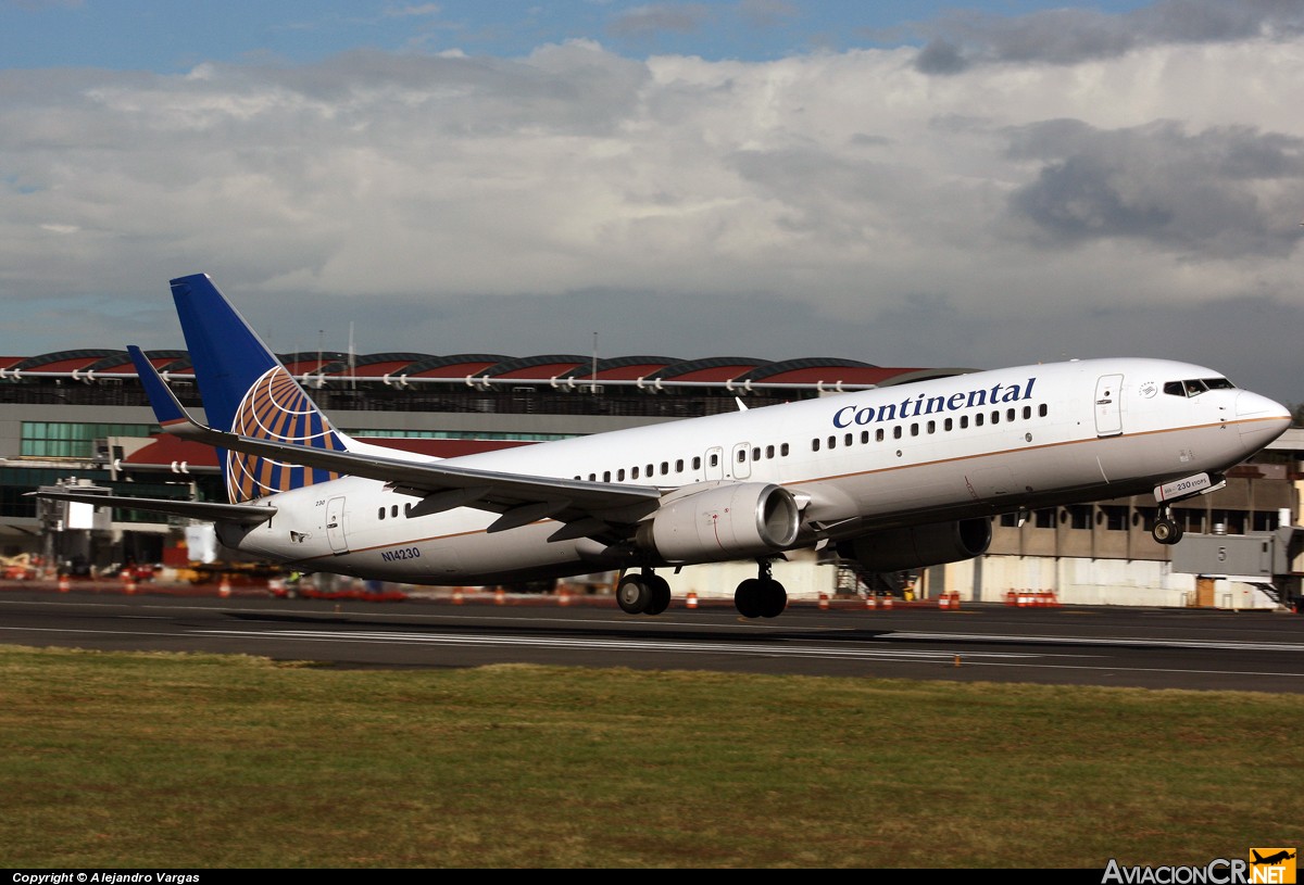 N14230 - Boeing 737-824 - Continental Airlines