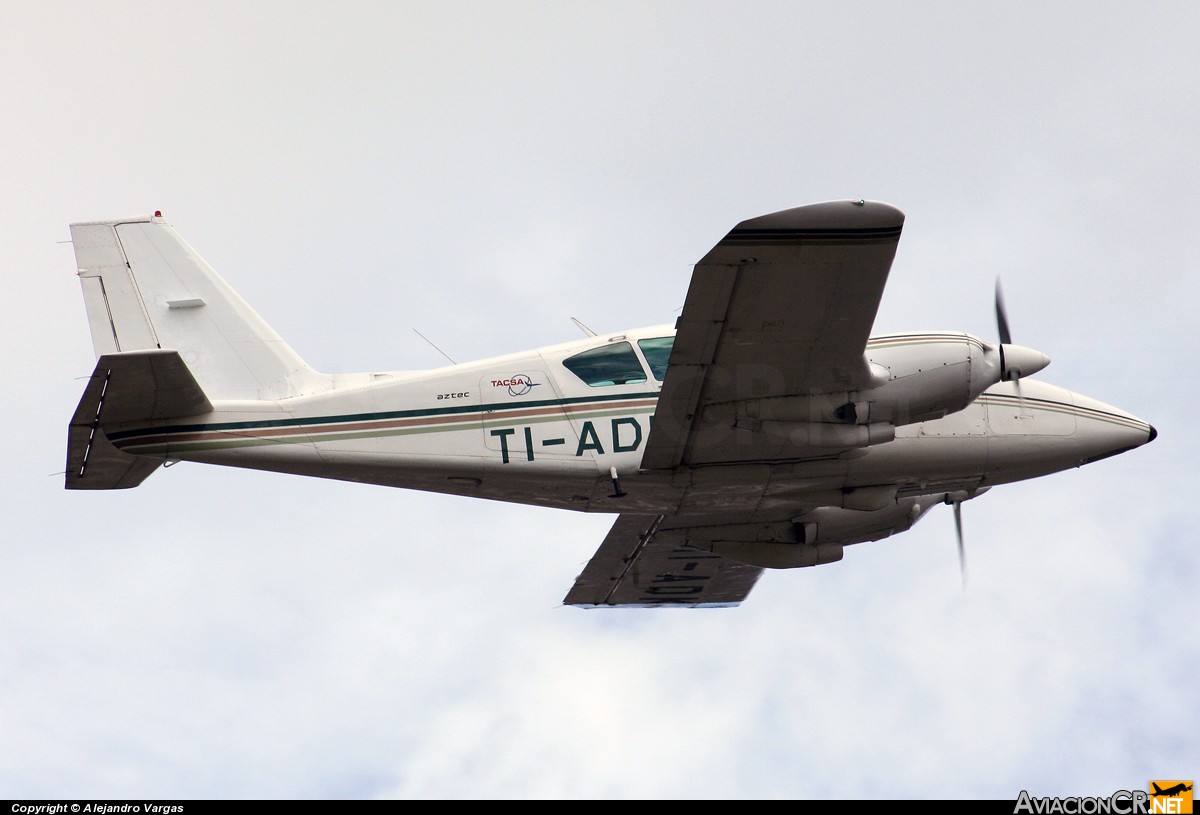 TI-ADK - Piper PA-23-250 Aztec C - TACSA