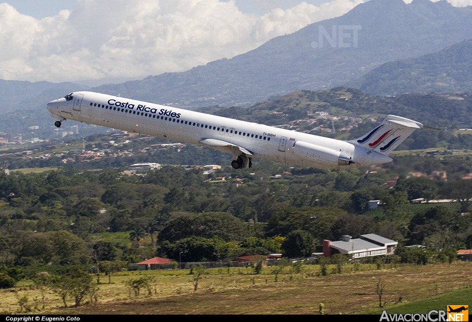 TI-BBH - McDonnell Douglas MD-82 - Costa Rica Skies