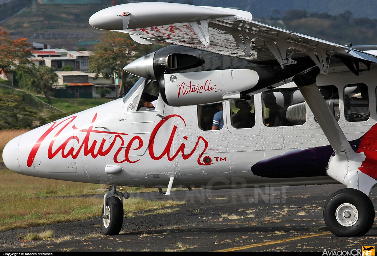 TI-AZD - De Havilland Canada DHC-6-300 Twin Otter - Nature Air