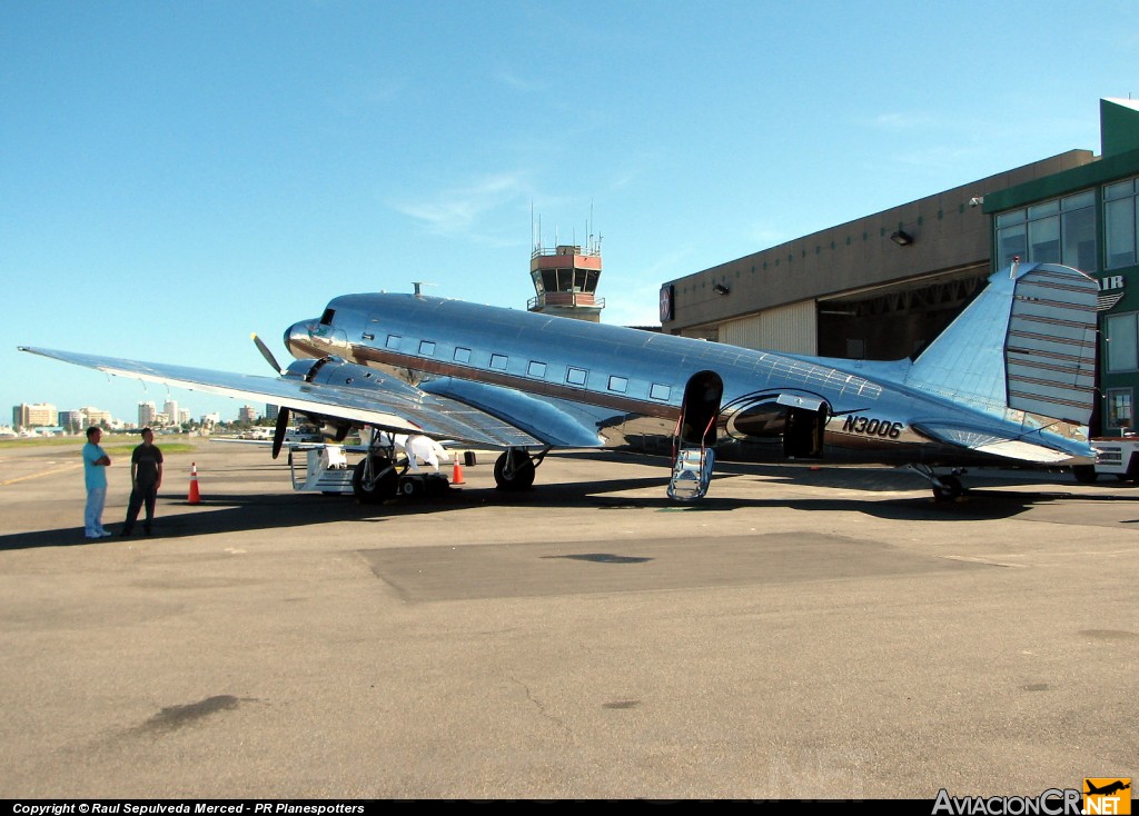 N3006 - Douglas DC-3 - Dc-3 Entertainment LLLP