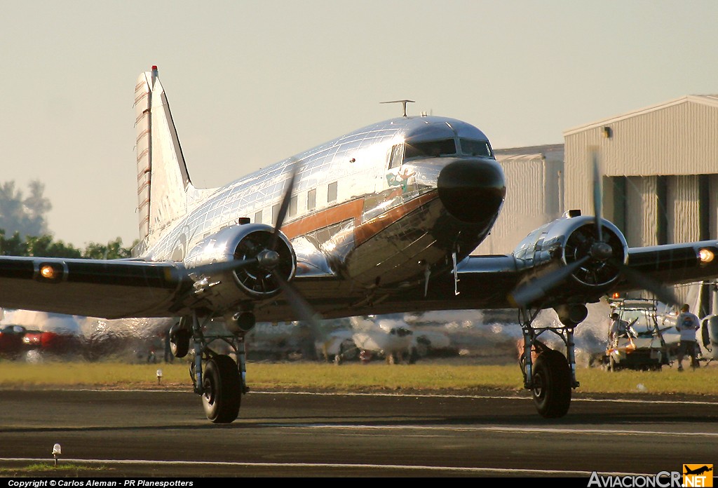 N3006 - Douglas DC-3 - Dc-3 Entertainment LLLP