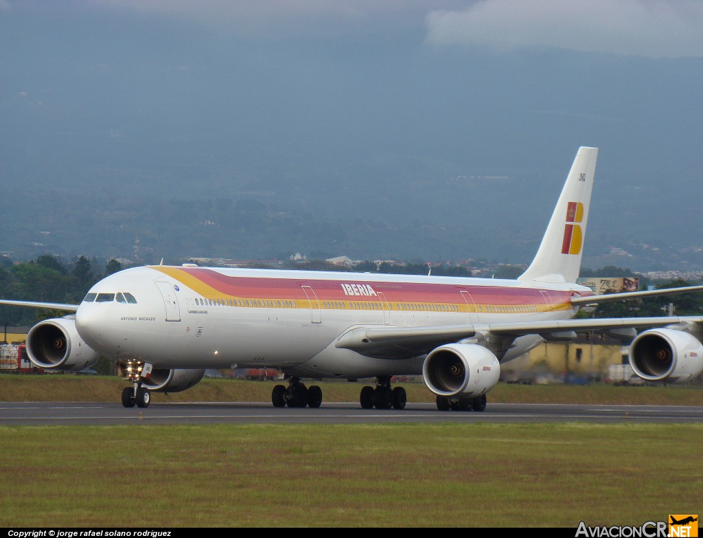 EC-JNQ - Airbus A340-642 - Iberia