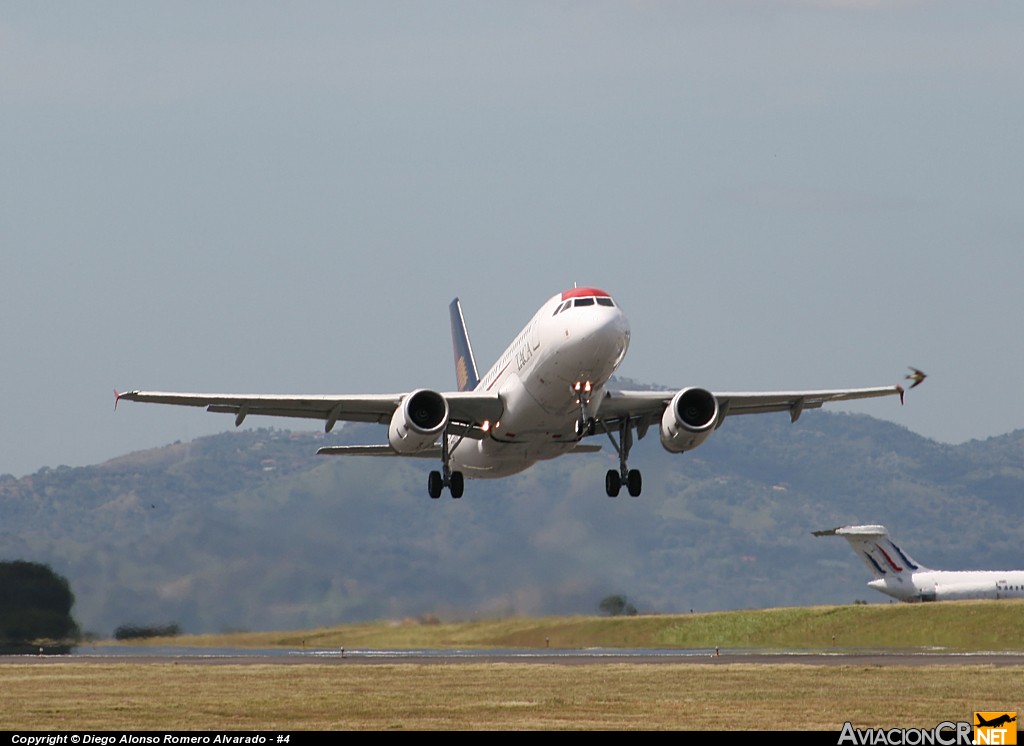 N491TA - Airbus A320-233 - TACA