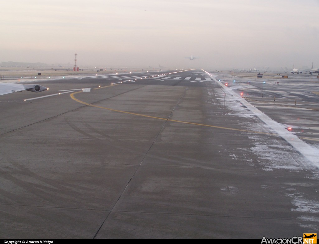 N61304 - Boeing 737-3T0 - Continental Airlines