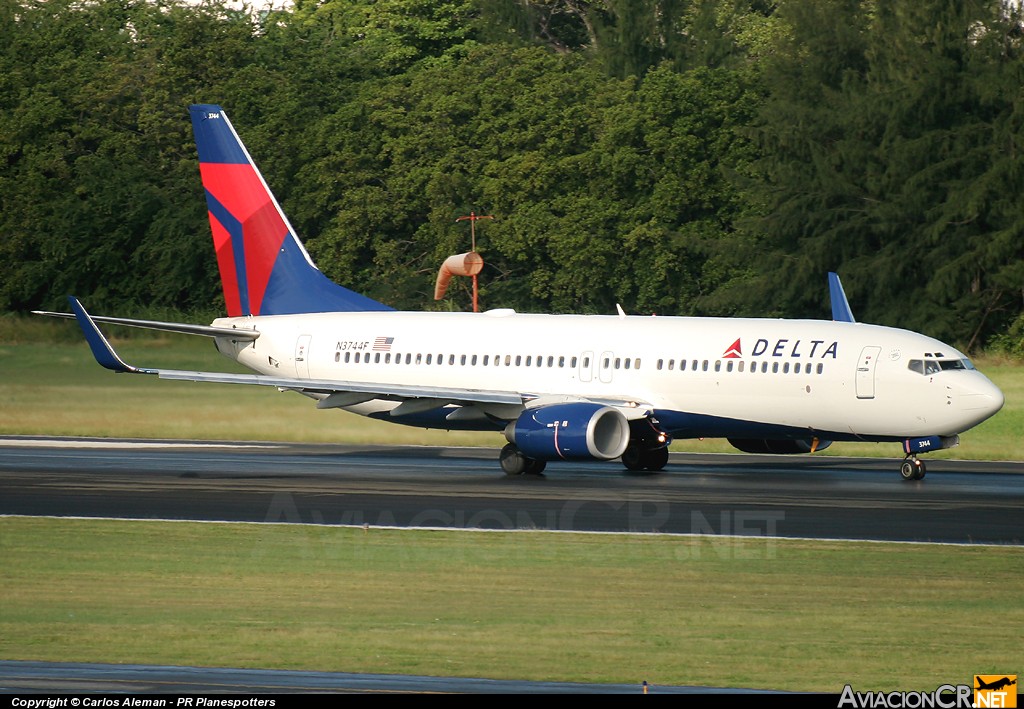N3744F - Boeing 737-832 - Delta Airlines