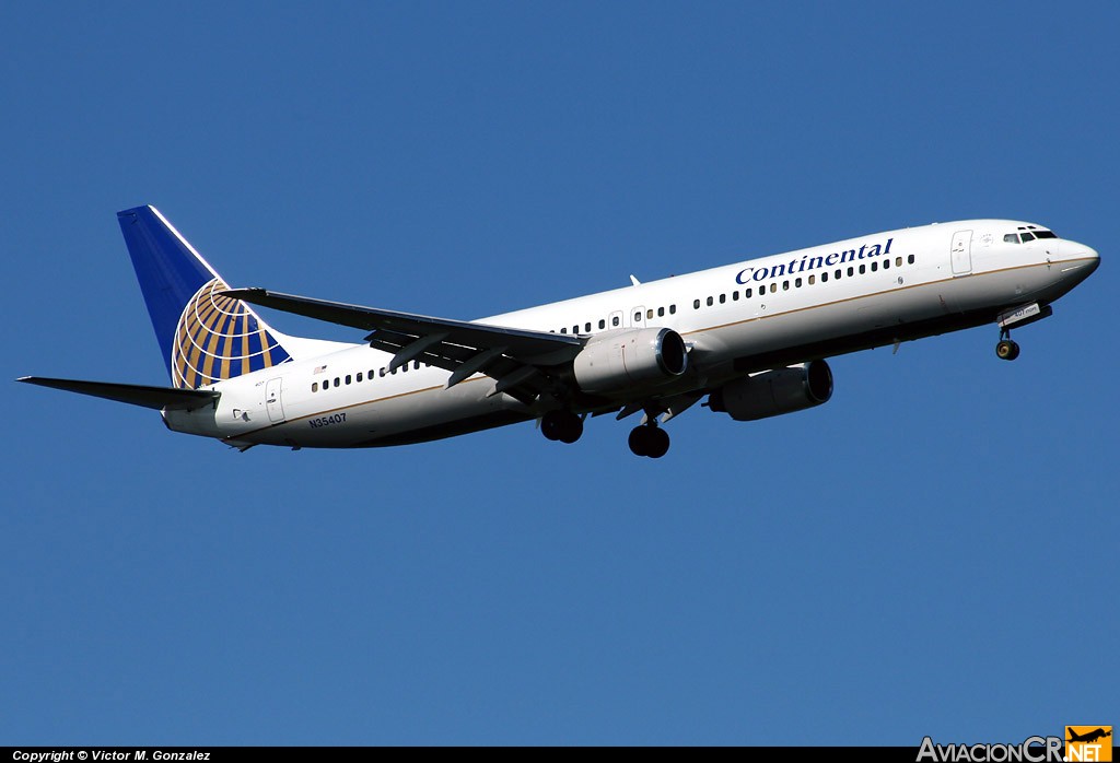 N35407 - Boeing 737-924 - Continental Airlines