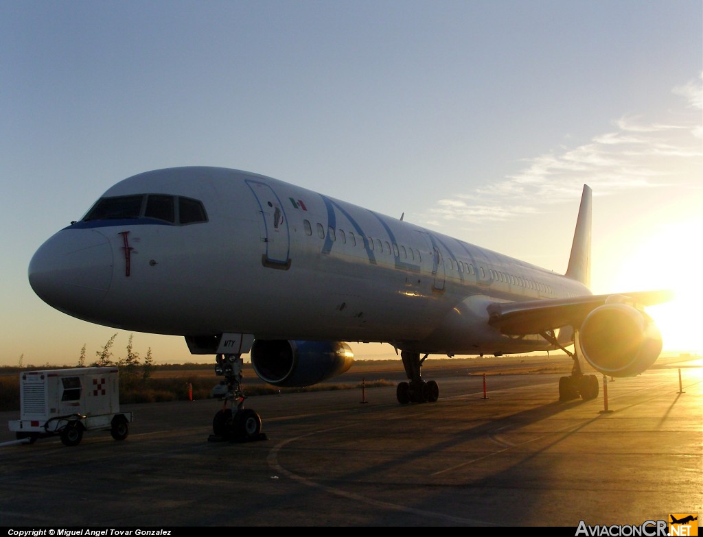 XA-MTY - Boeing 757-2Y0 - ALADIA (AYD)
