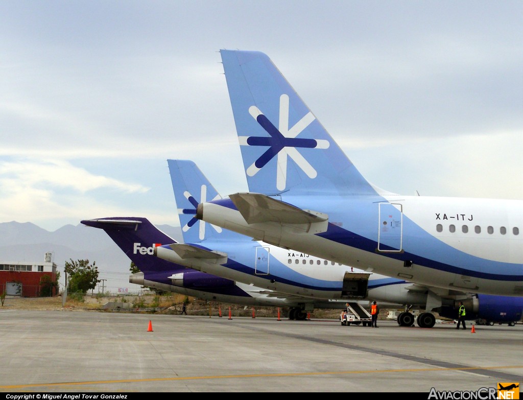 XA-ITJ - Airbus A320-214 - Interjet