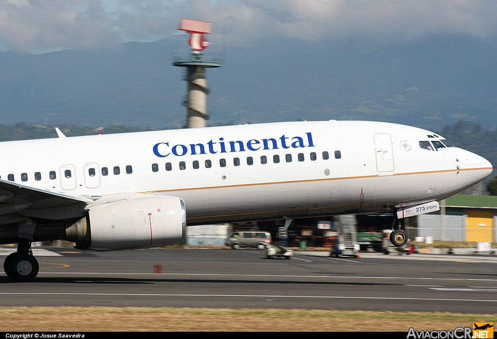N37273 - Boeing 737-824 - Continental Airlines