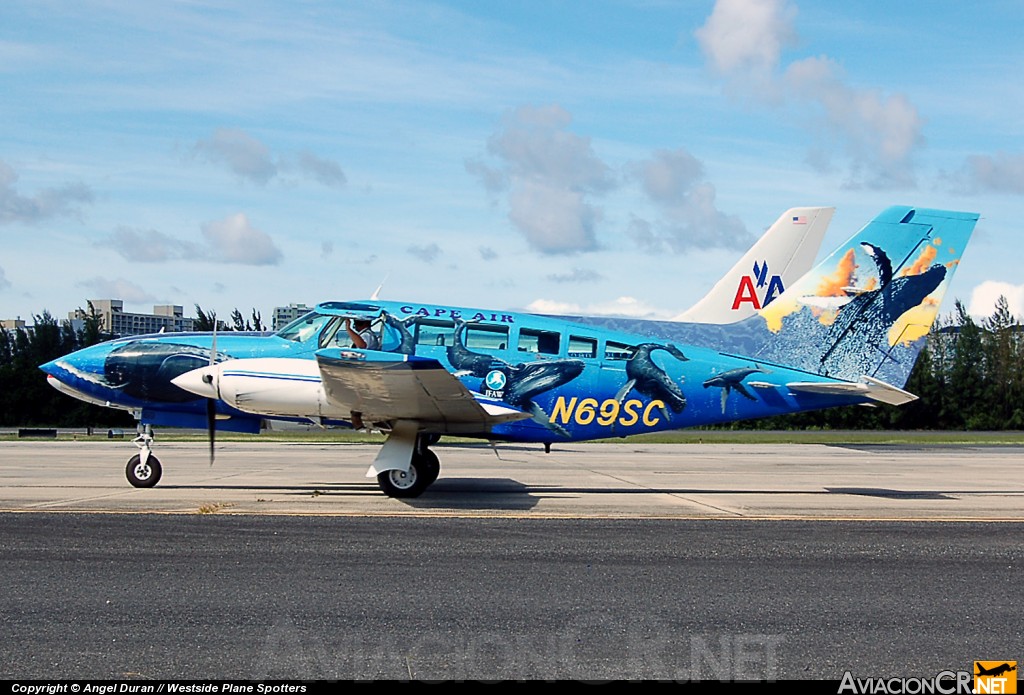 N69SC - Cessna 402C - Cape Air