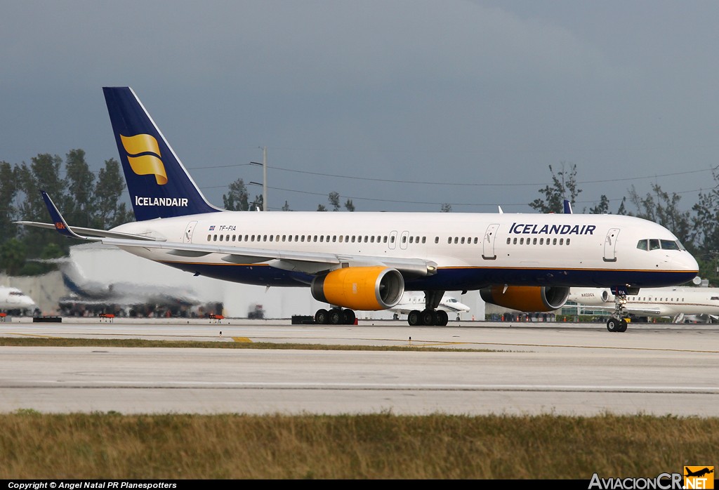 TF-FIA - Boeing 757-256 - Icelandair