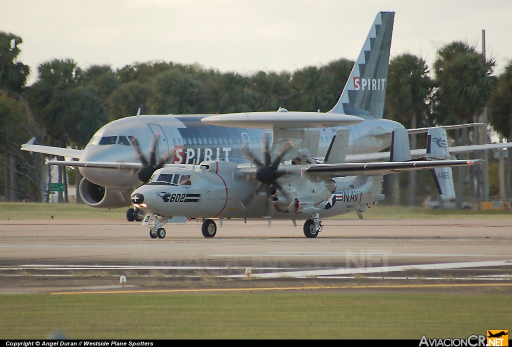 164485 - Grumman E-2  Hawkeye 2000 - US NAVY
