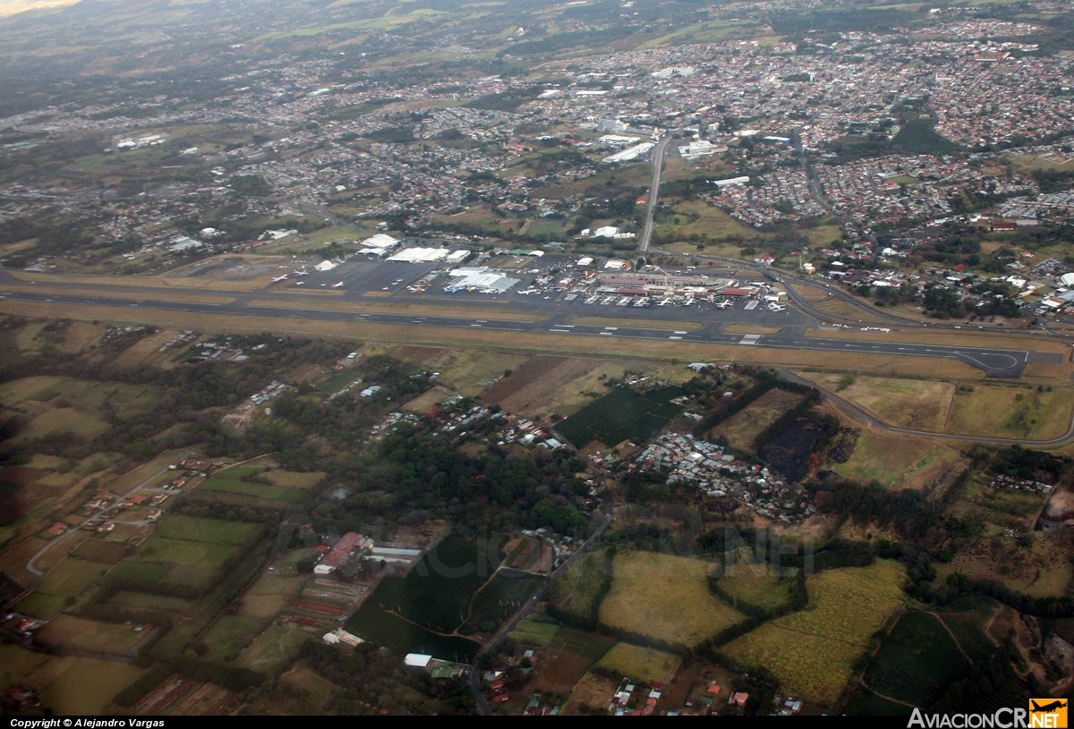 MROC - Aeropuerto - Pista