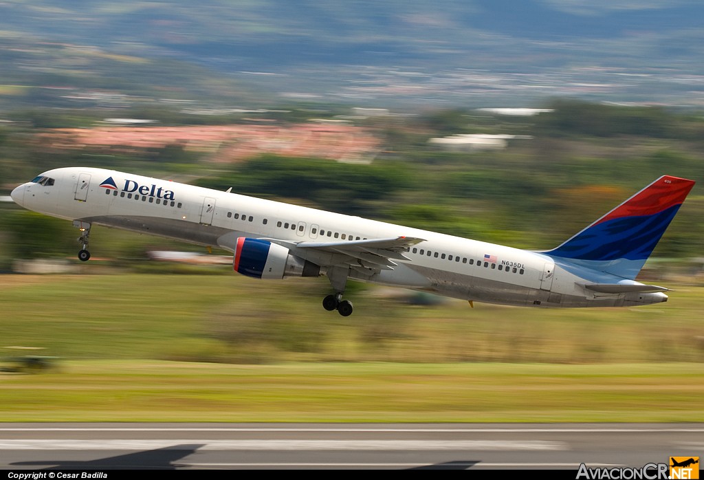 N635DL - Boeing 757-232 - Delta Air Lines