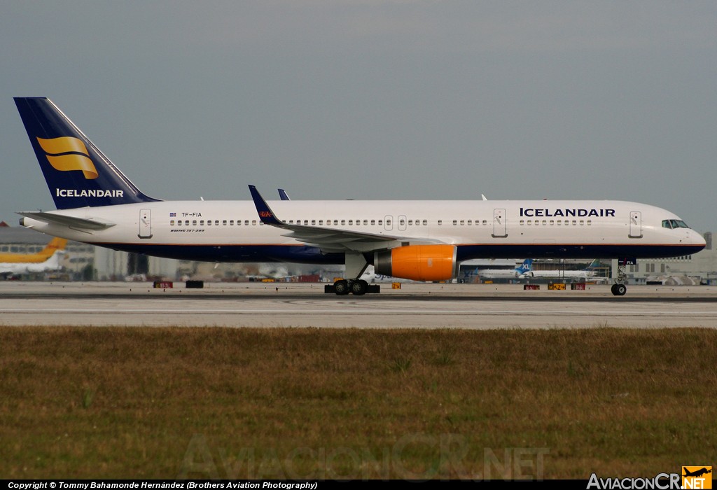 TF-FIA - Boeing 757-256 - Icelandair