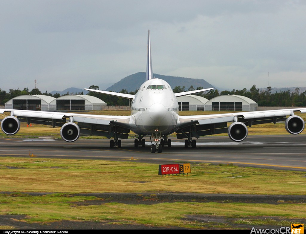 D-ABVY - Boeing 747-430 - Lufthansa