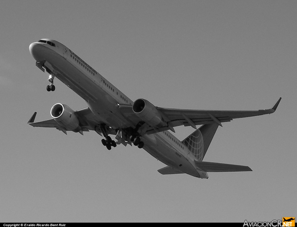 N58101 - Boeing 757-224 - Continental Airlines