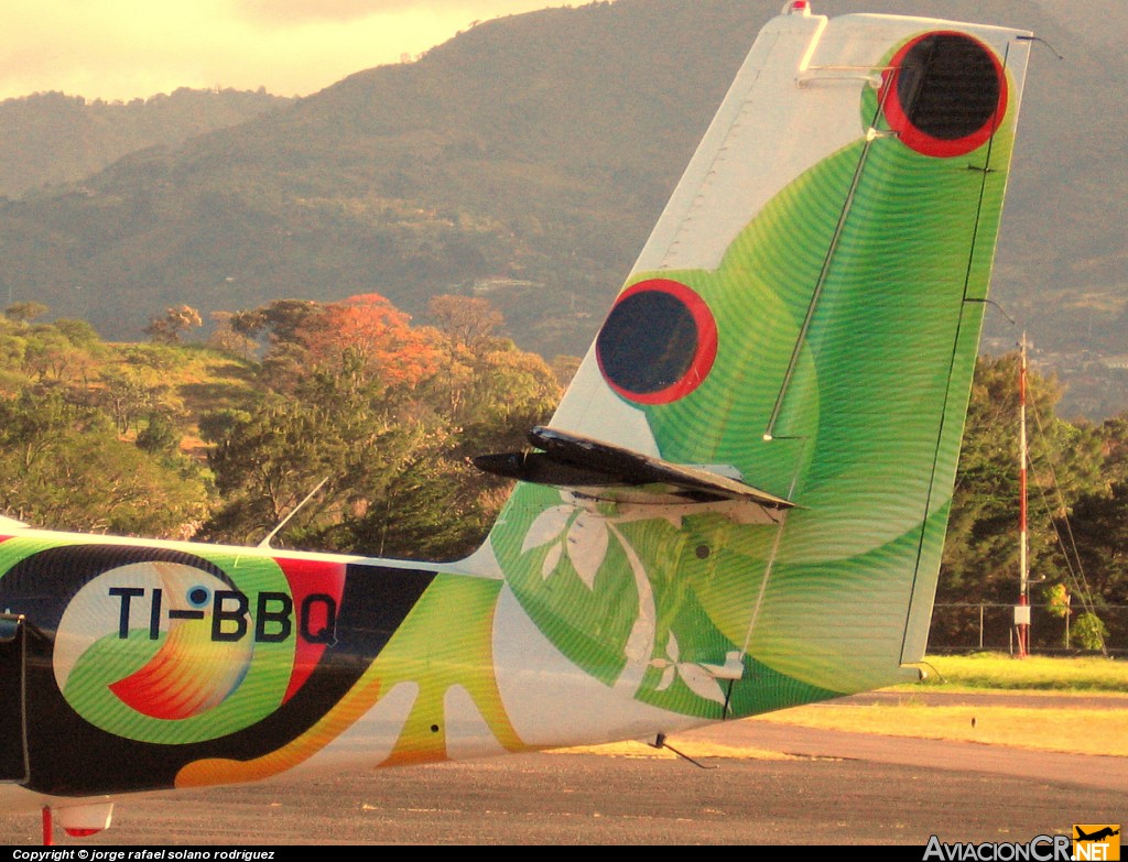 TI-BBQ - De Havilland Canada DHC-6-300 Twin Otter/VistaLiner - Nature Air