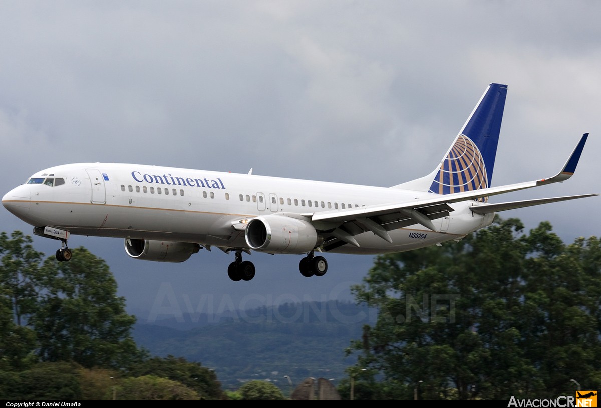 N33264 - Boeing 737-824 - Continental Airlines