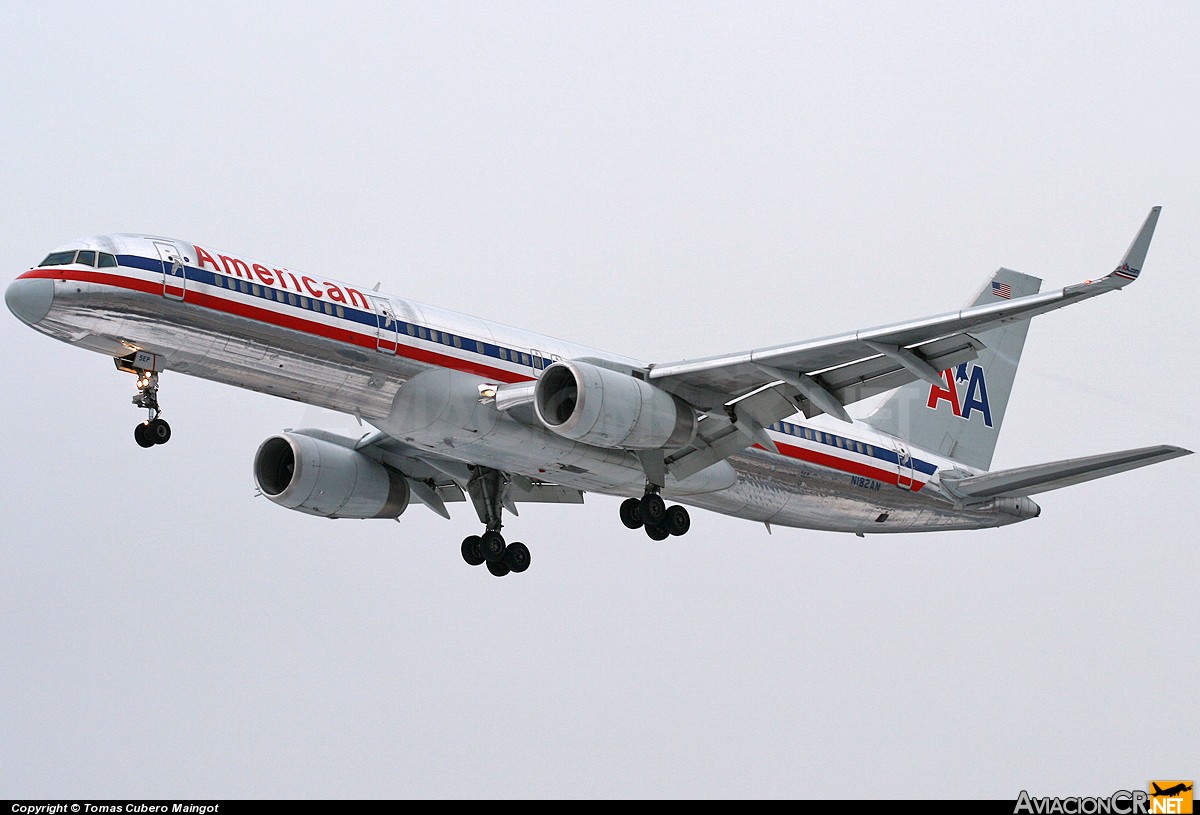 N182AN - Boeing 757-223 - American Airlines