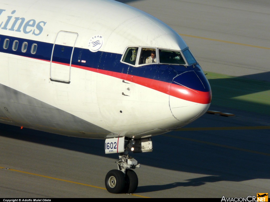 N1602 - Boeing 767-332 - Delta Airlines