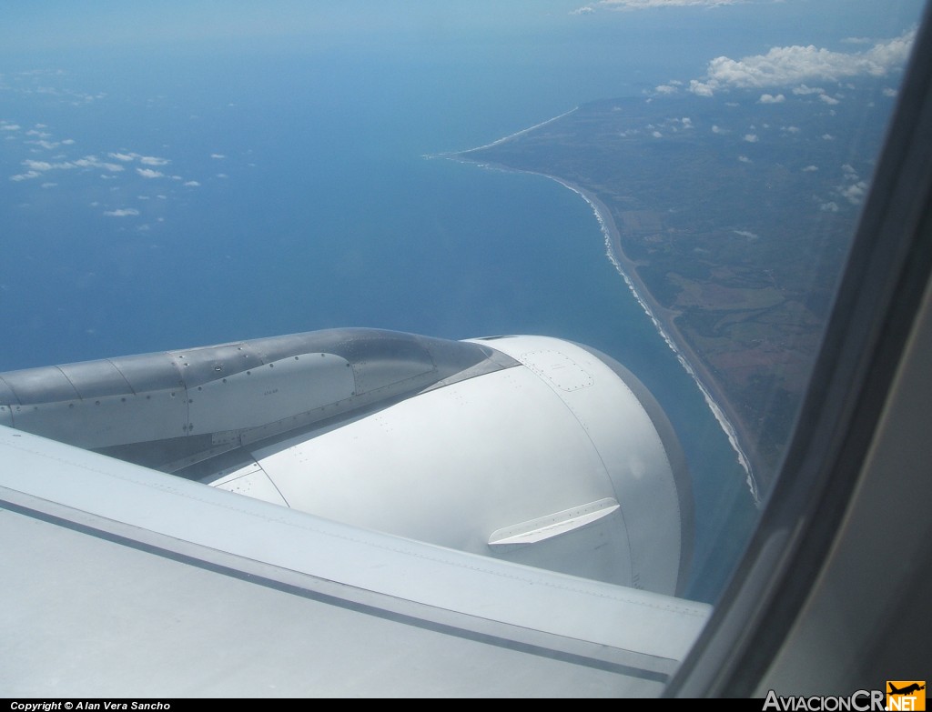 N471TA - Airbus A319-132 - TACA Perú