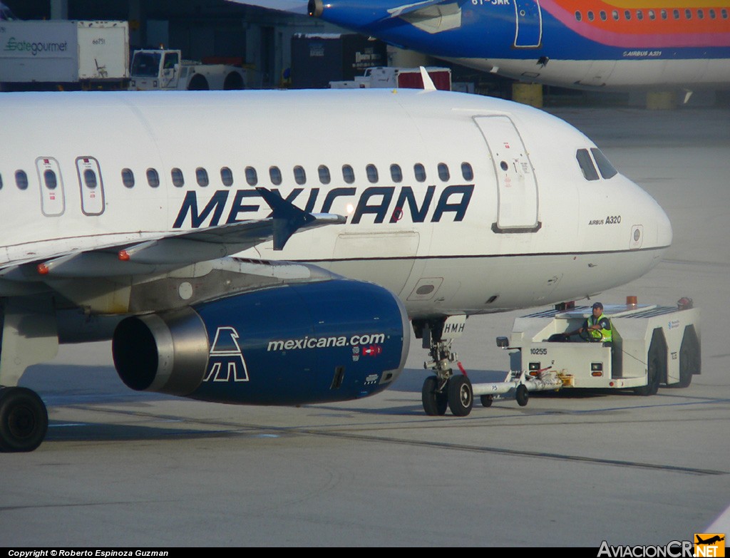 F-OHMH - Airbus A320-231 - Mexicana