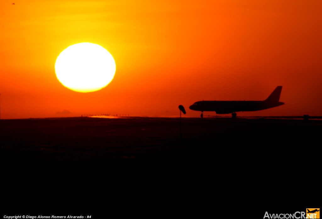 N488TA - Airbus A320-233 - TACA