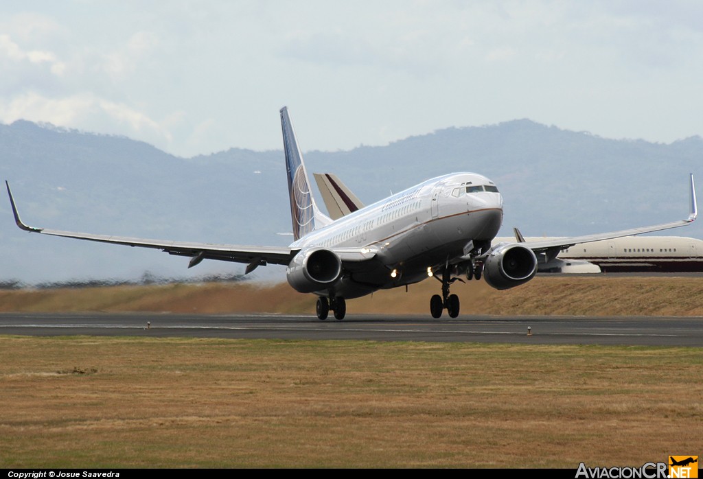 N73256 - Boeing 737-824 - Continental Airlines