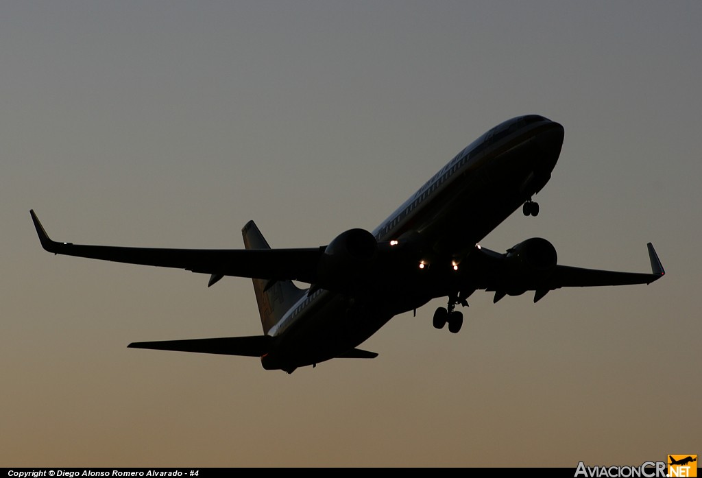 N974AN - Boeing 737-823 - American Airlines