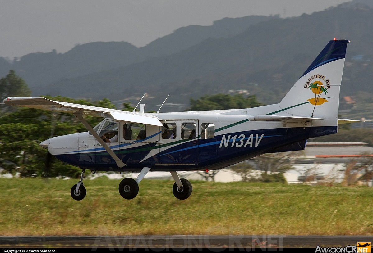 N13AV - Gippsland GA-8 Airvan - Paradise Air